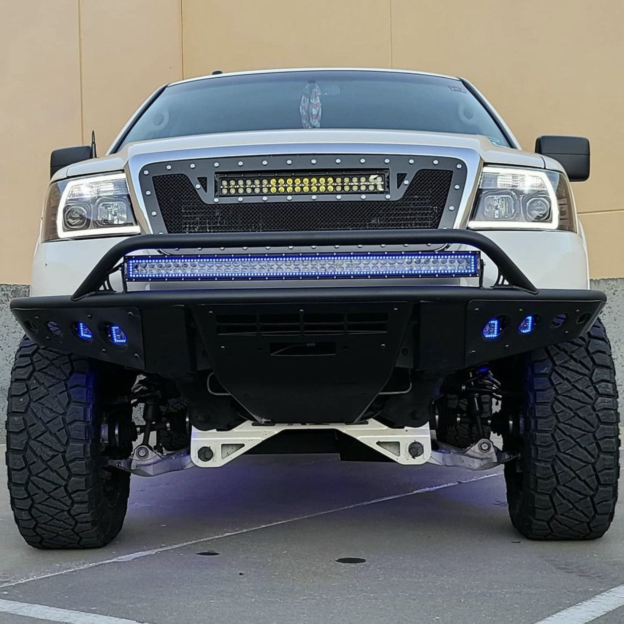 41,5-tolline RGB Halo LED-valgusriba